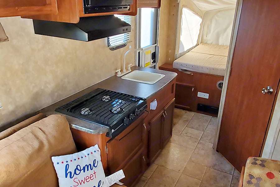 Photo 5 - 2010 Jayco Travel Trailer rental photo 7
