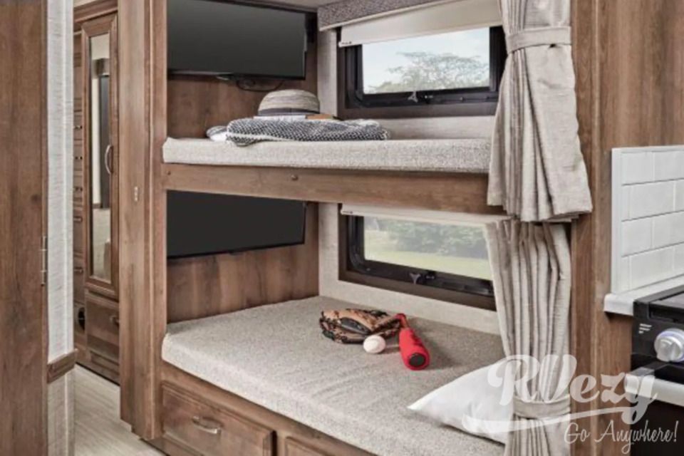 Photo 1 - 2022 Entegra Coach Class A Motorhome rental photo 9