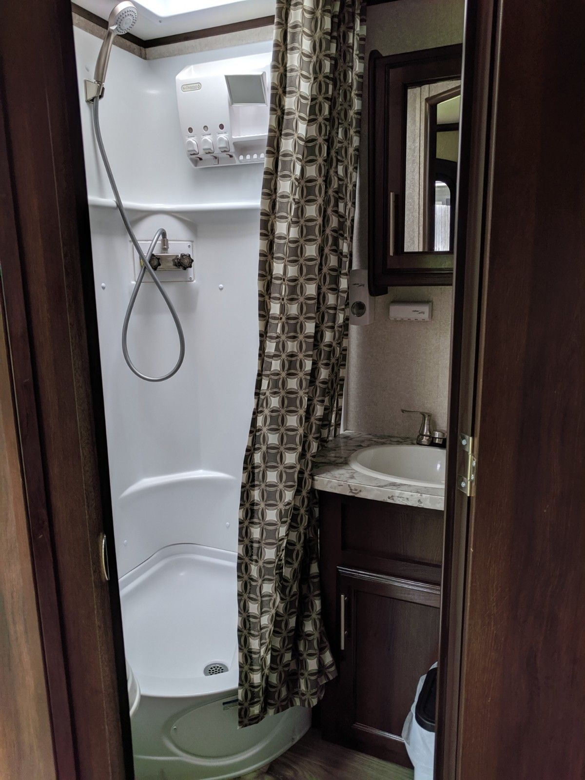 Photo 3 - 2018 Jayco Travel Trailer rental photo 5