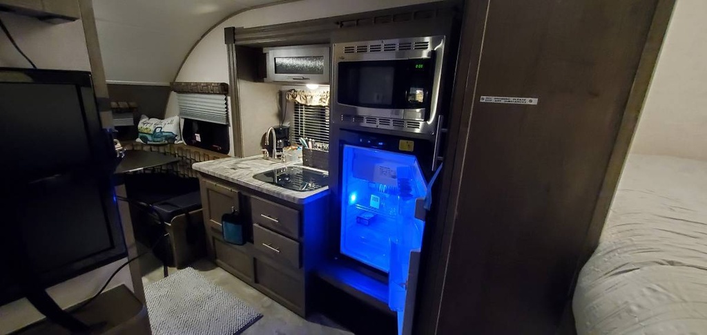 Photo 3 - 2018 Forest River Travel Trailer rental photo 5