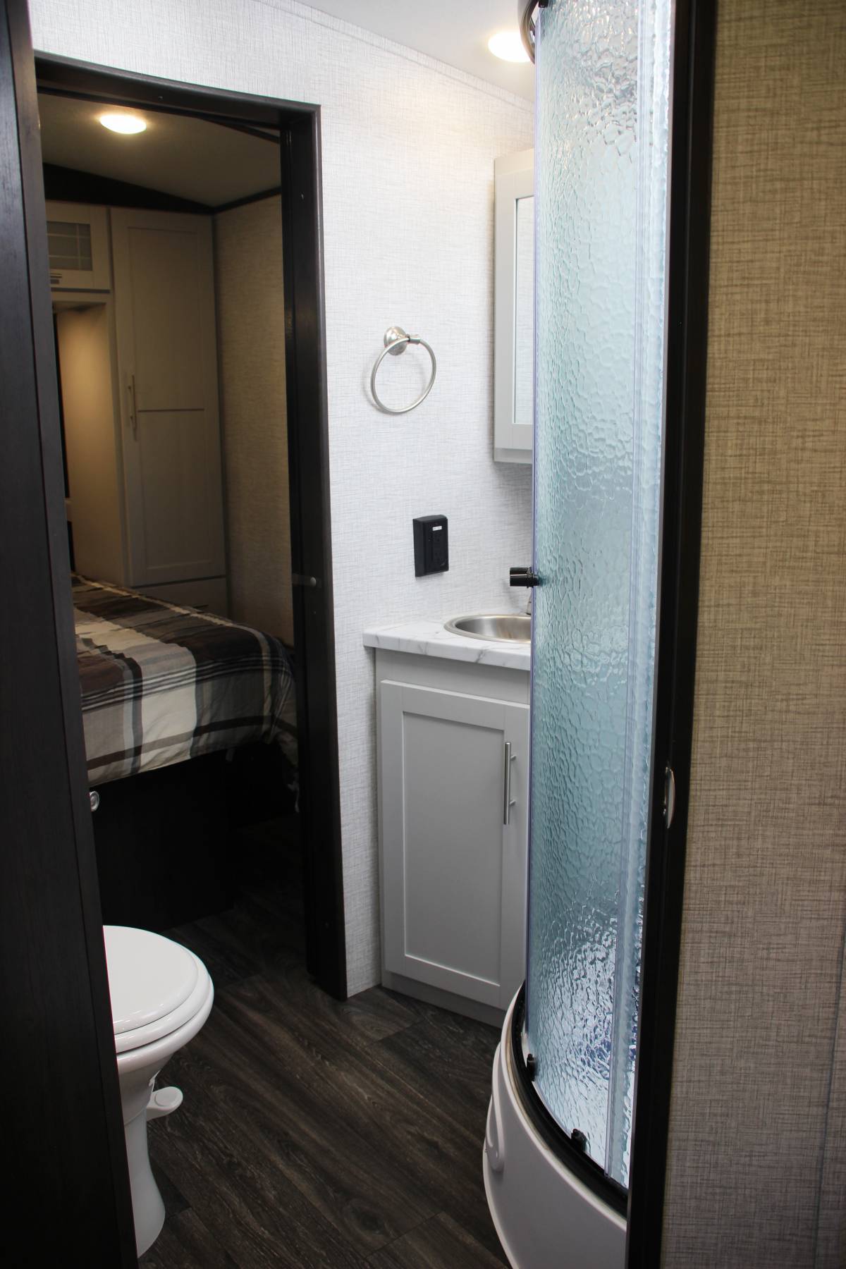 Photo 2 - 2021 Keystone Travel Trailer rental photo 29