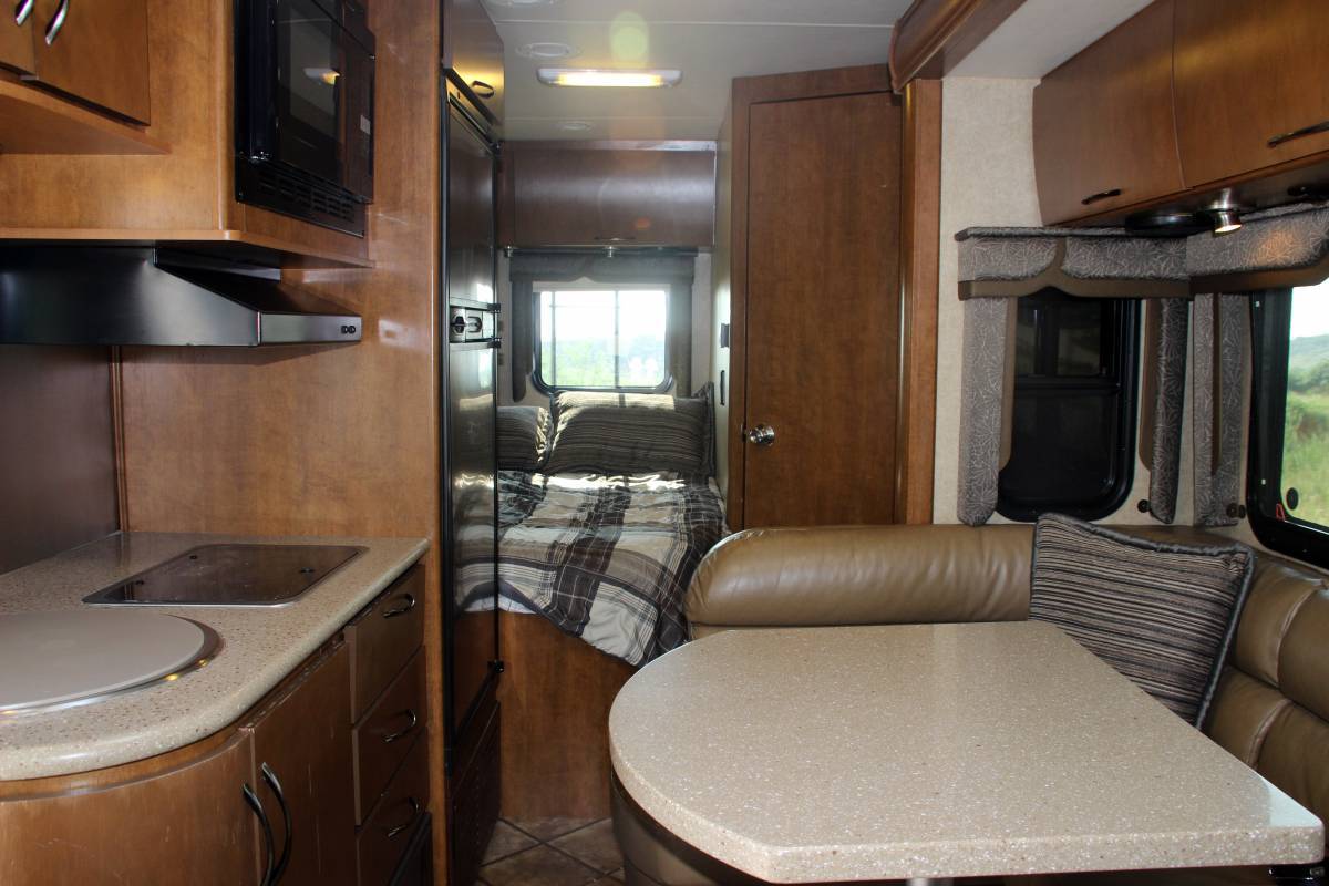 Photo 0 - 2015 Thor Class B Motorhome rental photo 12