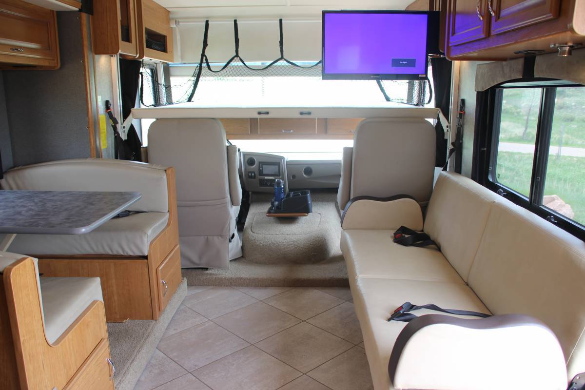 Photo 28 - 2016 Fleetwood Class A Motorhome rental photo 30