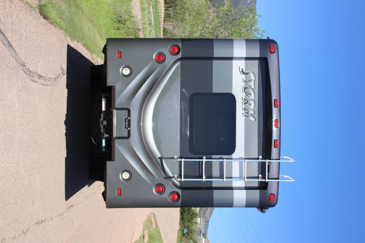 Photo 35 - 2016 Fleetwood Class A Motorhome rental photo 37