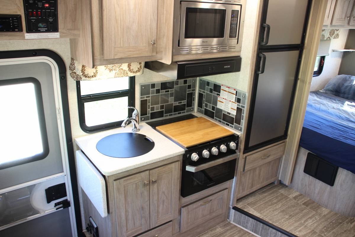 Photo 25 - 2020 Forest River Class C Motorhome rental photo 27