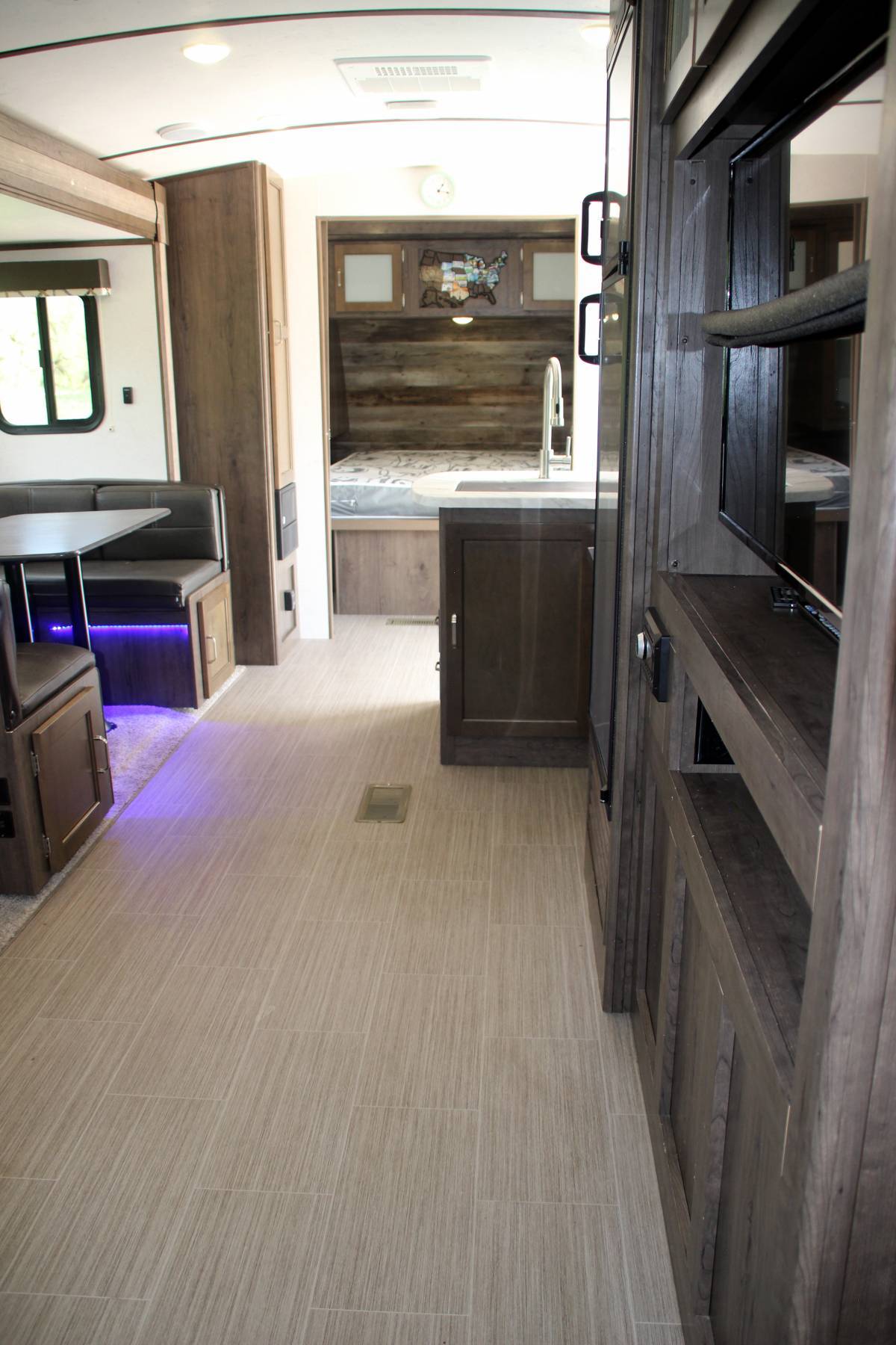 Photo 25 - 2020 Keystone Travel Trailer rental photo 27