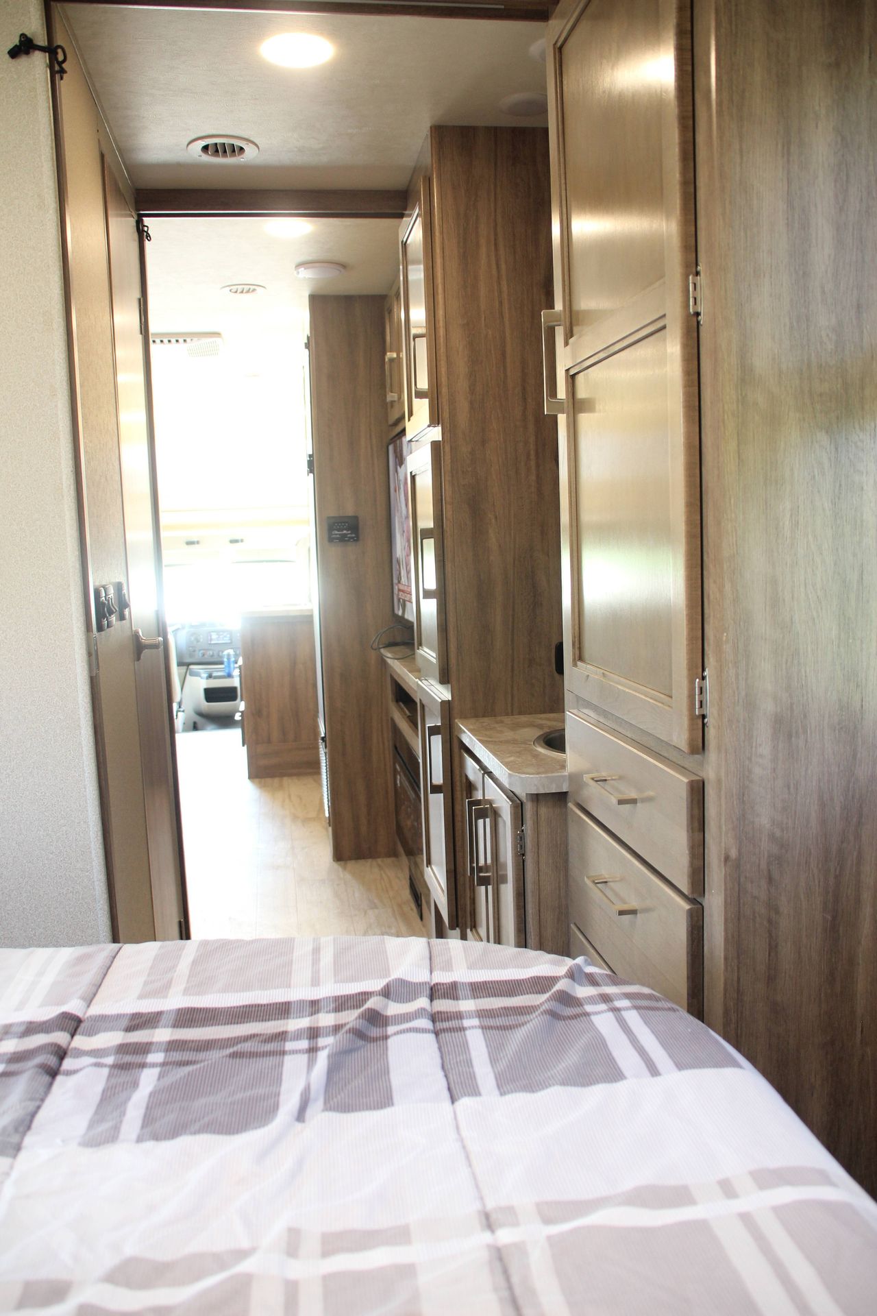 Photo 21 - 2019 Entegra Coach Class C Motorhome rental photo 23