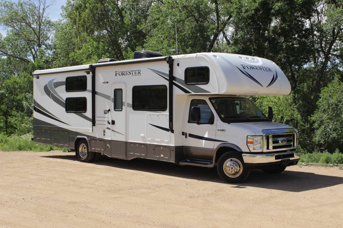 Photo 0 - 2017 Coachmen Class C Motorhome rental photo 2