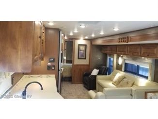 Photo 4 - 2014 Tiffin Motorhomes Class A Motorhome rental photo 6