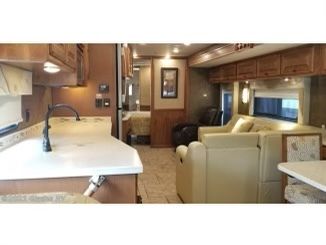 Photo 19 - 2014 Tiffin Motorhomes Class A Motorhome rental photo 21