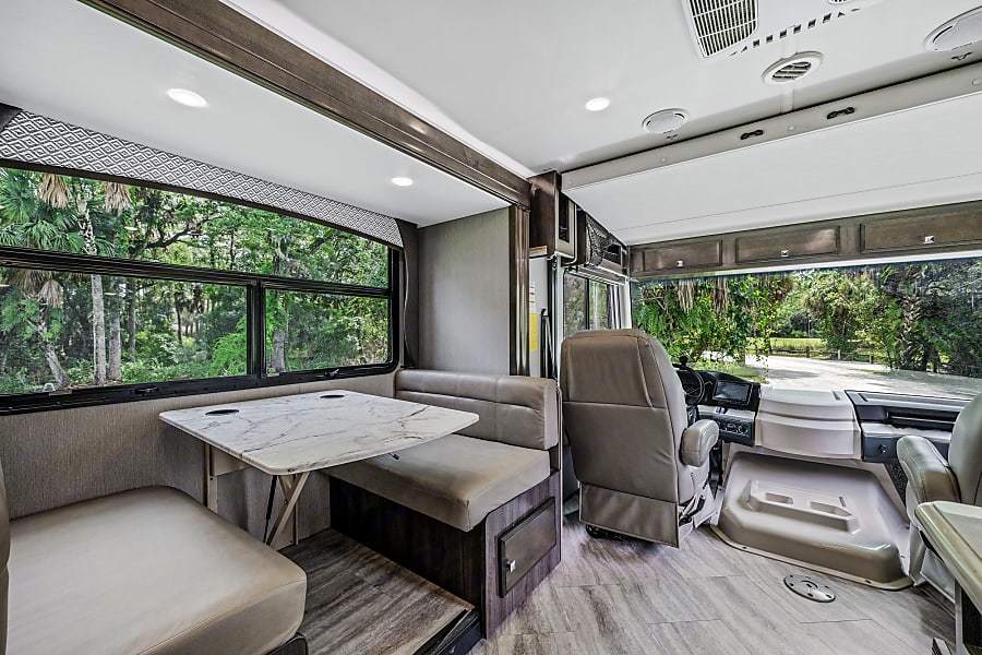 Photo 17 - 2020 Ford Class A Motorhome rental photo 19