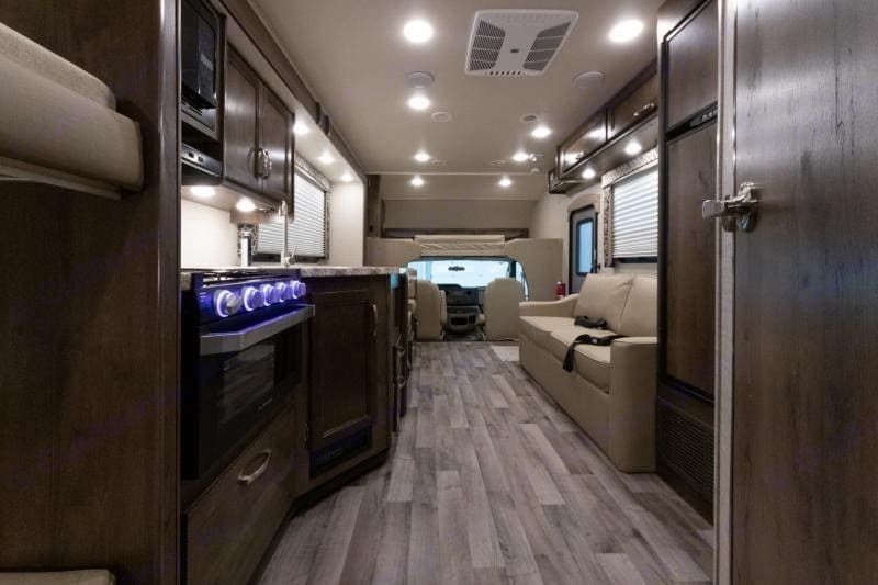 Photo 4 - 2020 Jayco Class C Motorhome rental photo 6