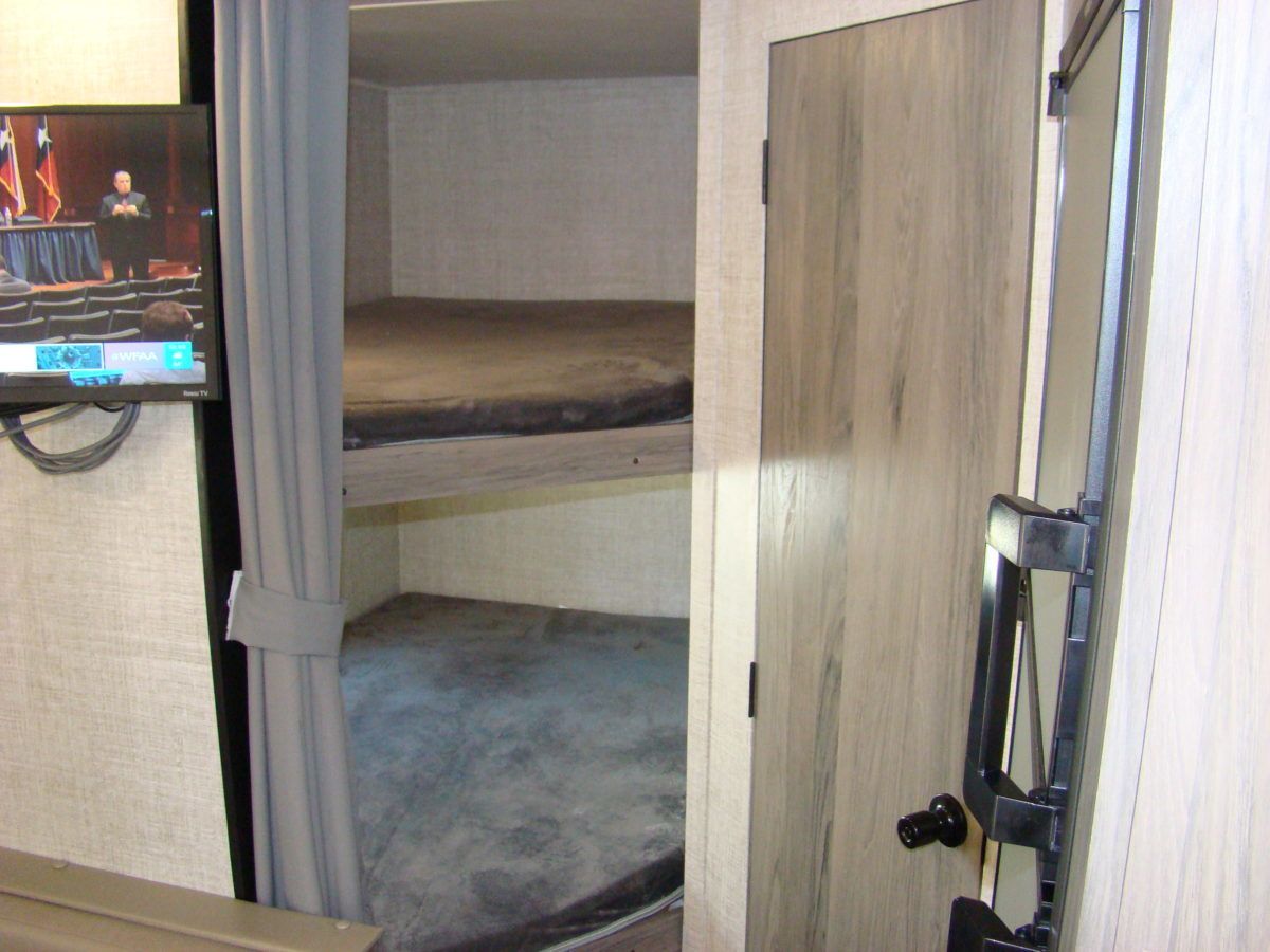 Photo 7 - 2020 Gulf Stream Travel Trailer rental photo 9