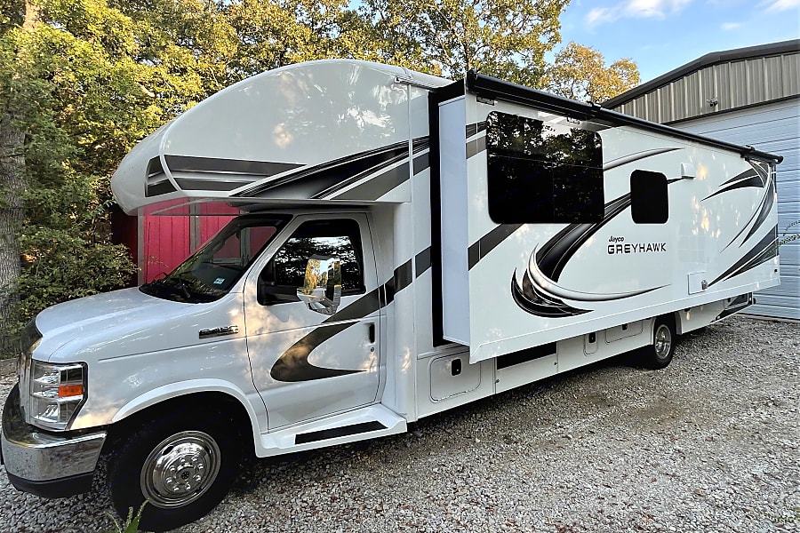 Photo 38 - 2020 Jayco Class C Motorhome rental photo 40