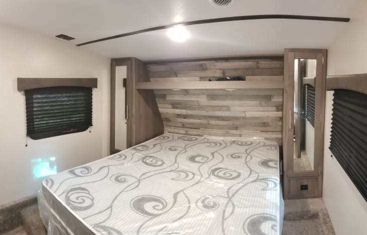 Photo 0 - 2021 Crossroads Fifth Wheel rental photo 13