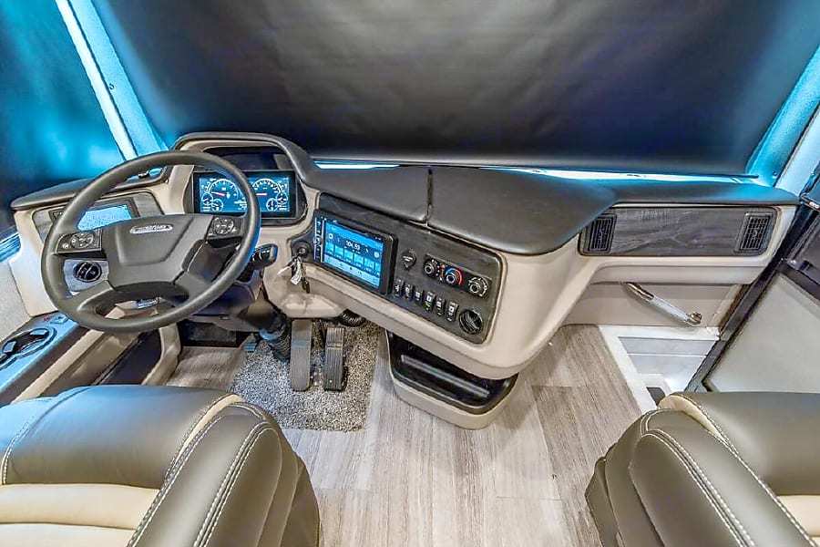 Photo 17 - 2022 Holiday  Rambler Class A Motorhome rental photo 19