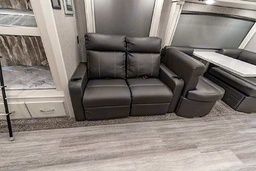 Photo 19 thumbnail 21