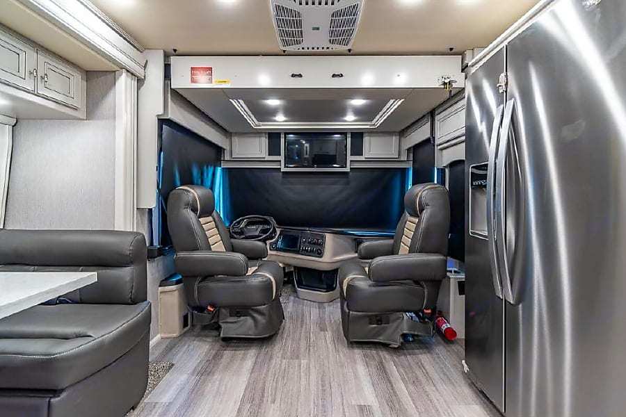 Photo 20 - 2022 Holiday  Rambler Class A Motorhome rental photo 22