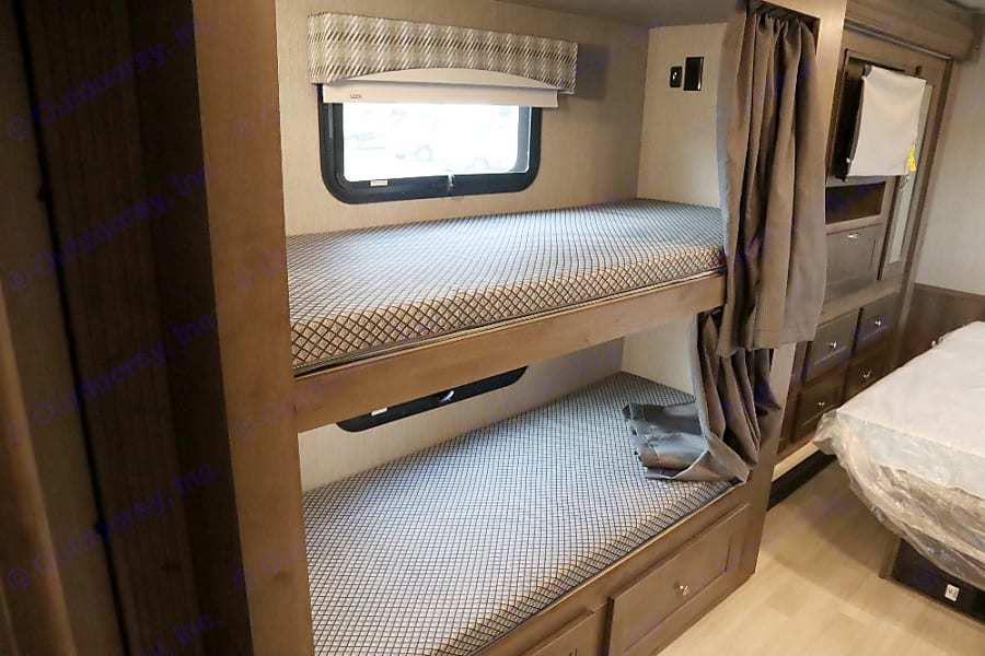 Photo 26 - 2022 Nexus Class C Motorhome rental photo 28