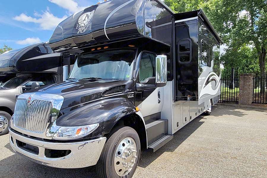 Photo 28 - 2022 Nexus Class C Motorhome rental photo 30