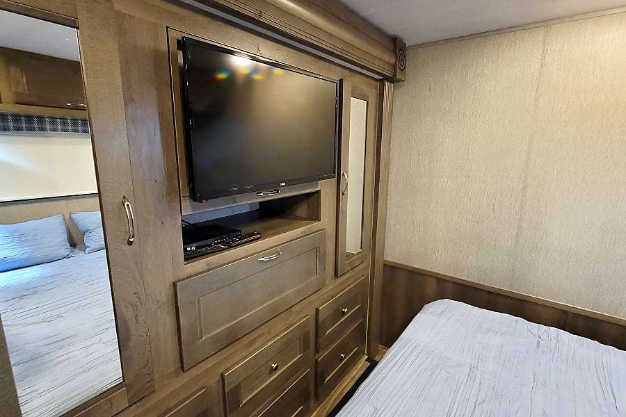 Photo 47 - 2022 Nexus Class C Motorhome rental photo 49