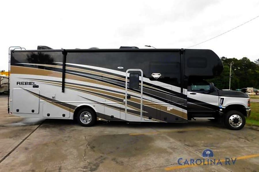 Photo 6 - 2021 Nexus Class C Motorhome rental photo 8