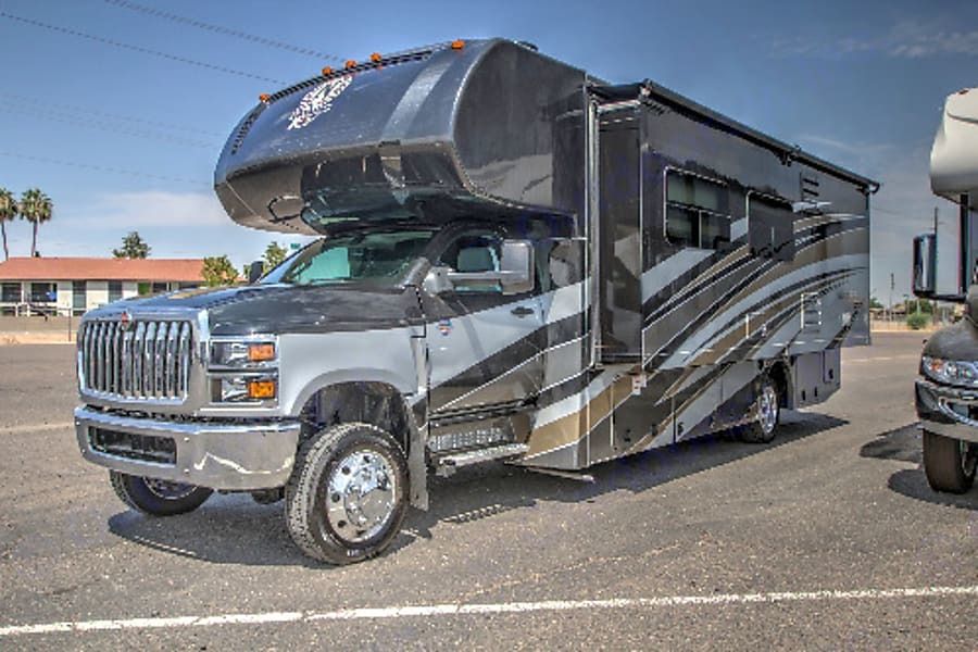 Photo 38 - 2021 Nexus Class C Motorhome rental photo 40