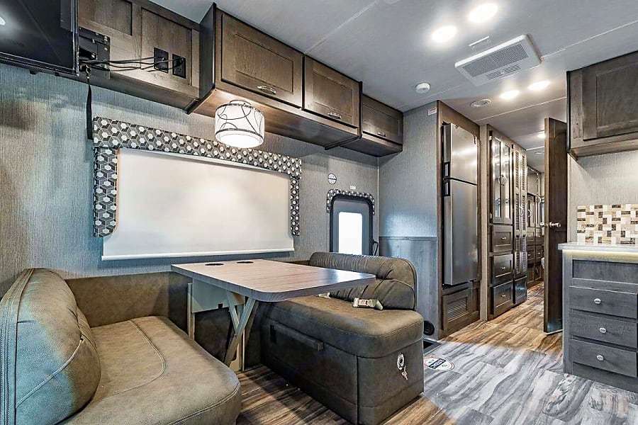 Photo 23 - 2022 Nexus Class C Motorhome rental photo 25