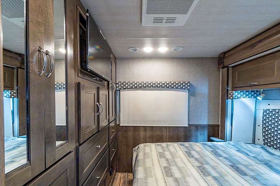 Photo 28 - 2022 Nexus Class C Motorhome rental photo 30