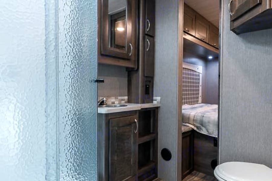 Photo 5 - 2021 Nexus Class C Motorhome rental photo 7