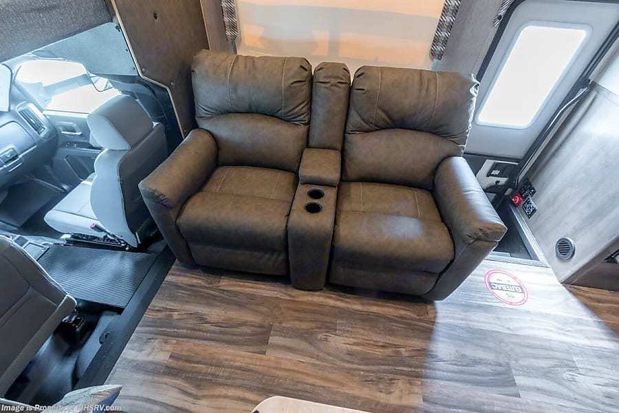 Photo 19 - 2021 Nexus Class C Motorhome rental photo 21
