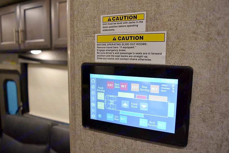 Photo 20 - 2022 Thor Class A Motorhome rental photo 22