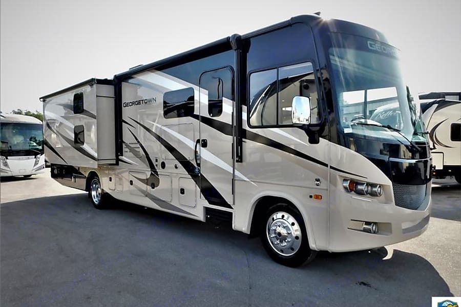 Photo 0 - 2021 Forest River Class A Motorhome rental photo 2