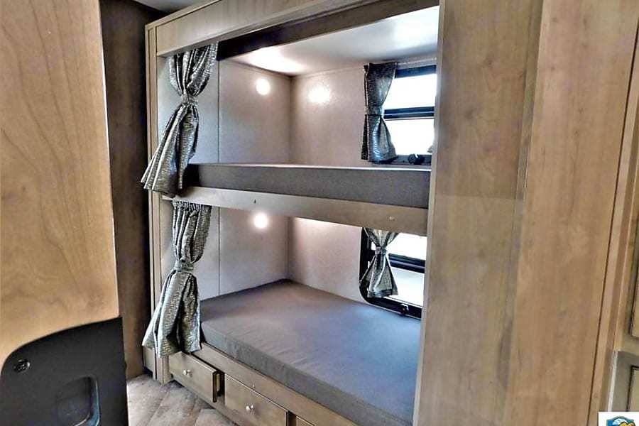Photo 0 - 2021 Forest River Class A Motorhome rental photo 3