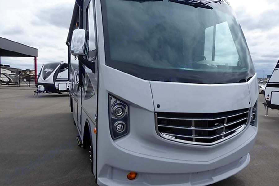 Photo 6 - 2018 Holiday  Rambler Class A Motorhome rental photo 8