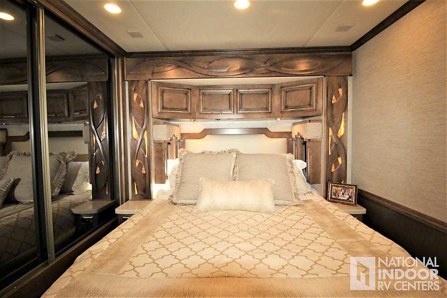 Photo 22 - 2021 Newmar Class A Motorhome rental photo 24