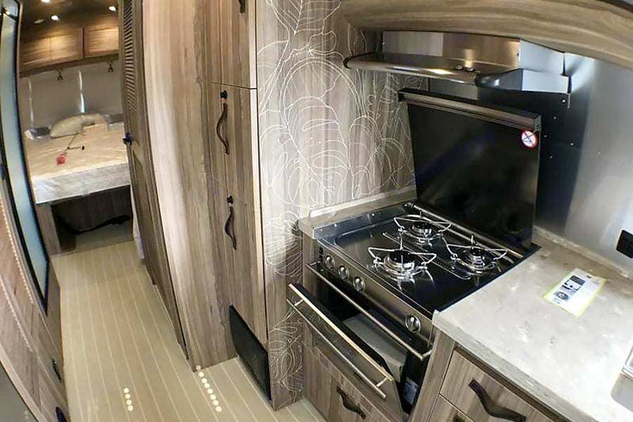 Photo 0 - 2018 Airstream Travel Trailer rental photo 9