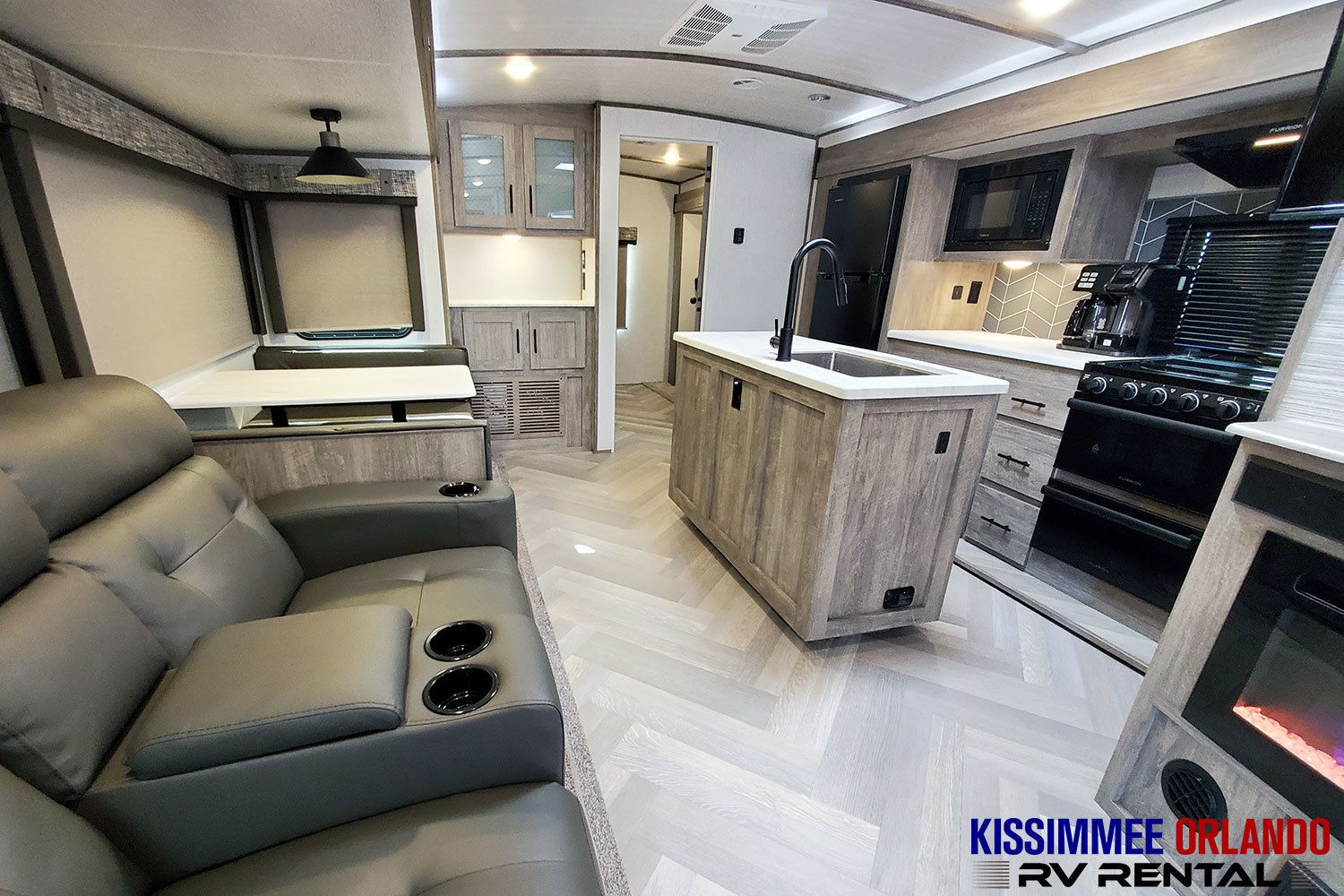 Photo 2 - 2022 Salem Travel Trailer rental photo 4