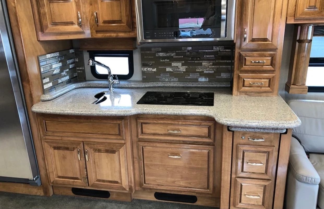 Photo 7 - 2020 American Coach Class A Motorhome rental photo 9