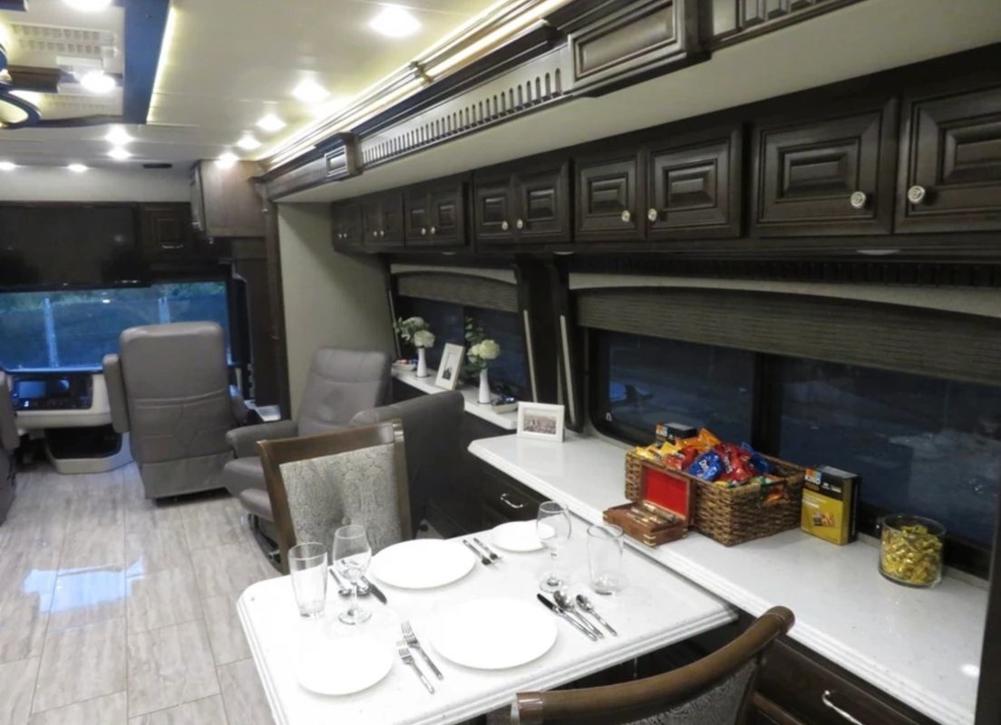 Photo 10 - 2020 MONACAO Class A Motorhome rental photo 12