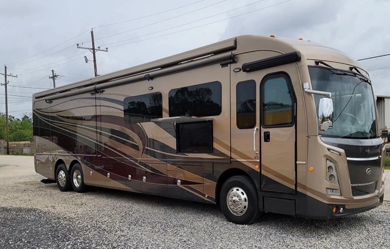 Photo 0 - 2020 Monaco Class A Motorhome rental photo 2