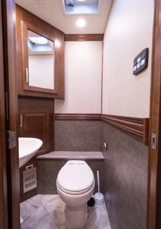 Photo 1 - 2018 American Coach Class A Motorhome rental photo 3