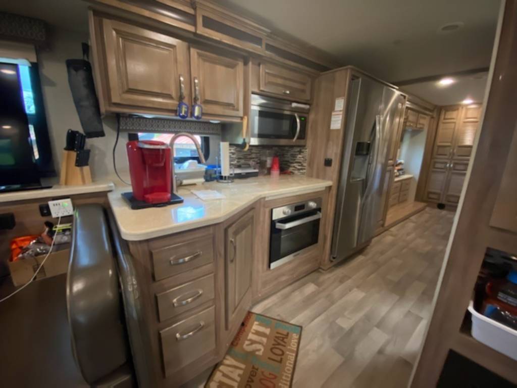 Photo 3 - 2020 Jayco Class A Motorhome rental photo 9