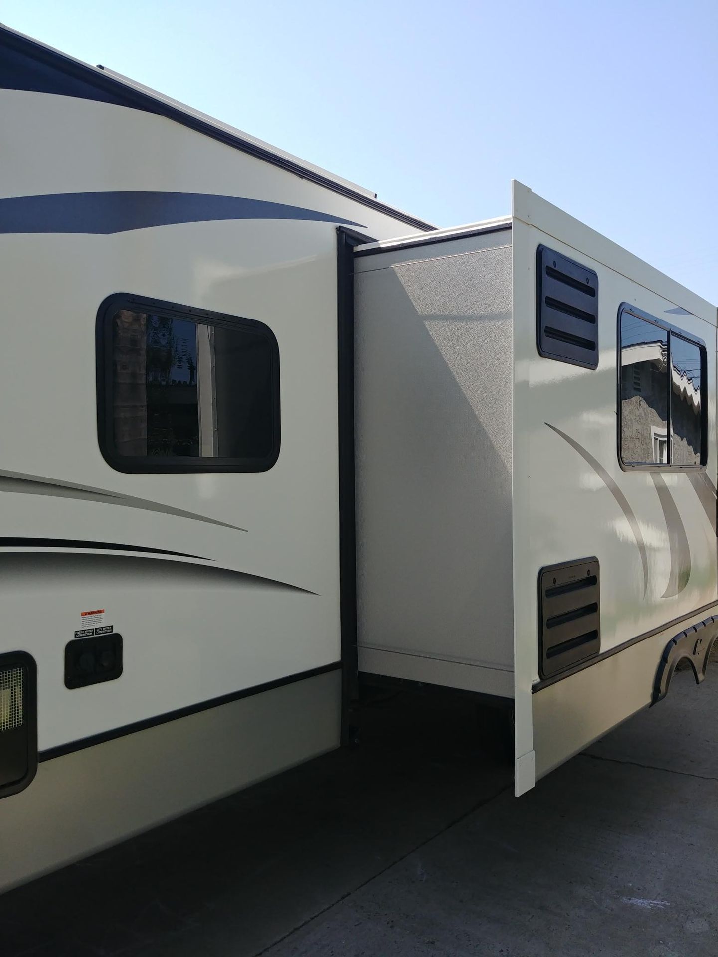 Photo 5 - 2021 Keystone Travel Trailer rental photo 7