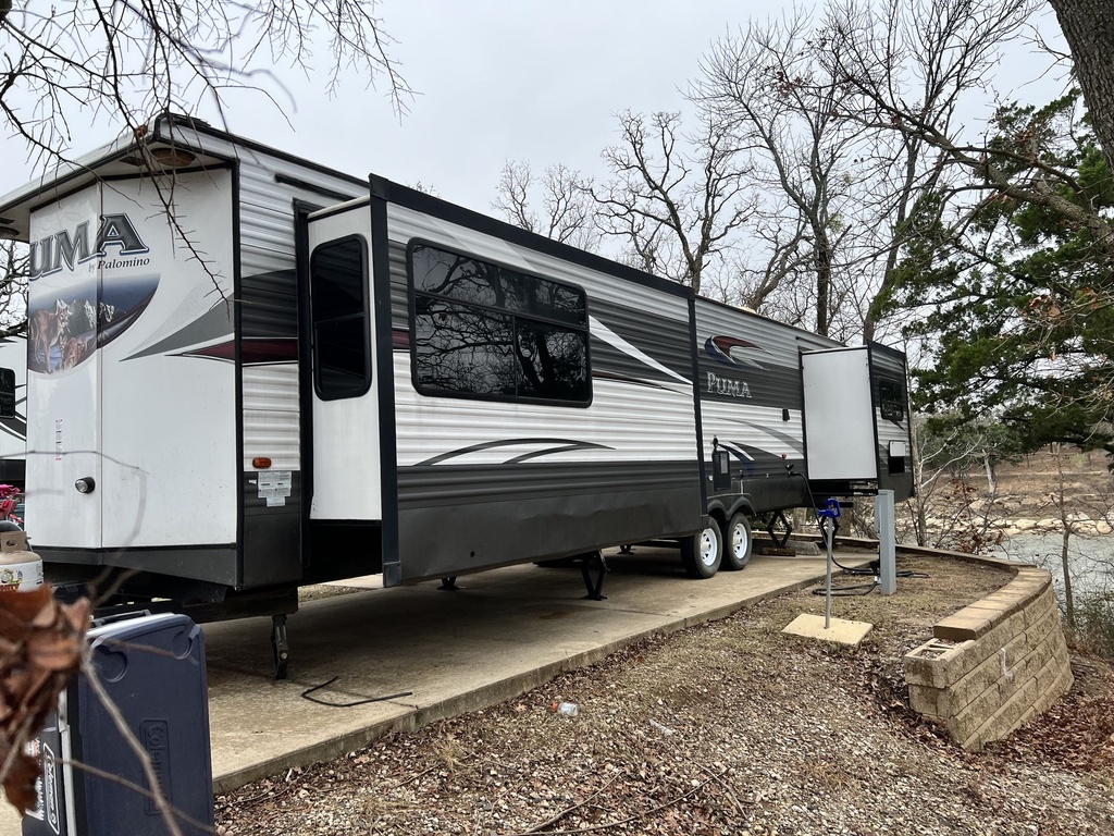 Photo 1 - 2016 Palomino Travel Trailer rental photo 5