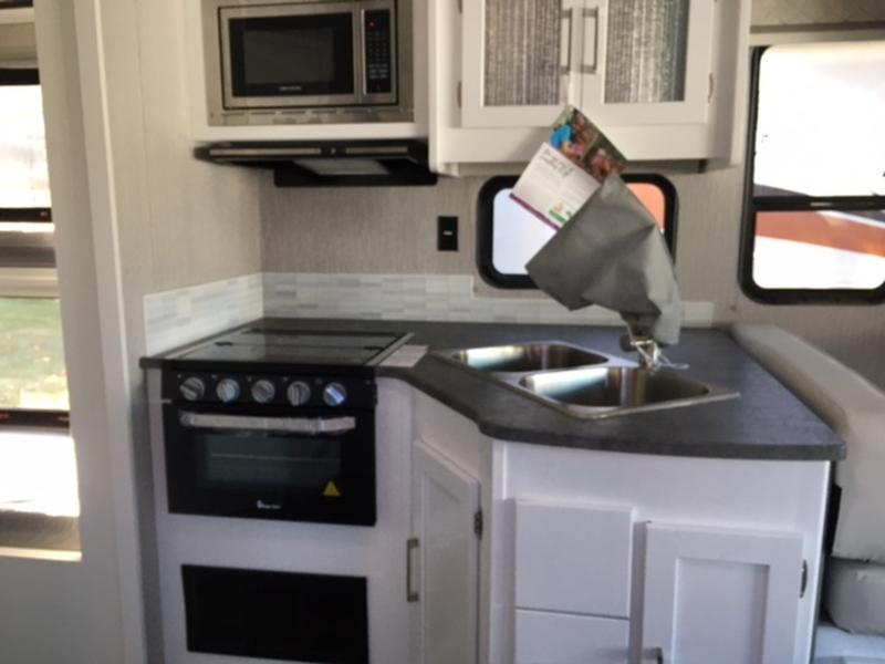 Photo 3 - 2022 Forest River Class A Motorhome rental photo 5