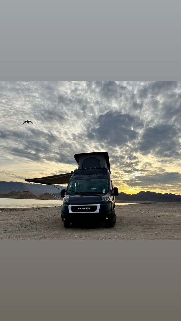 Photo 2 - 2022 Thor Motor Coach Class B Motorhome rental photo 4