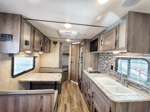 2020 Gulfstream Innsbruck 197BH Travel Trailer for rent in San Antonio, TX