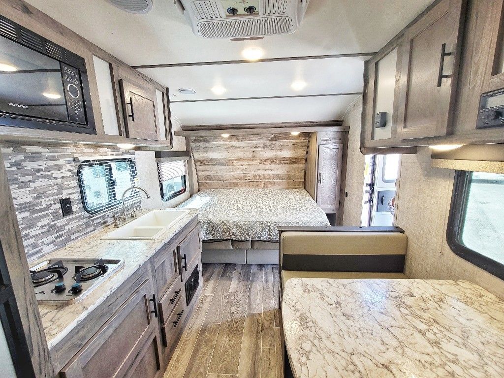 Photo 5 - 2020 Gulfstream Travel Trailer rental photo 7