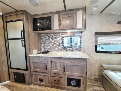 2021 Gulfstream Innsbruck 197BH Travel Trailer for rent in San Antonio, TX